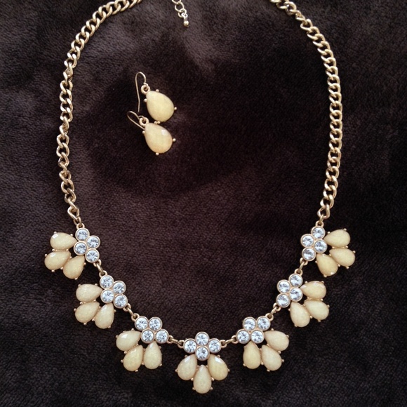 Charming Charlie Jewelry - Cream Necklace and Earrings